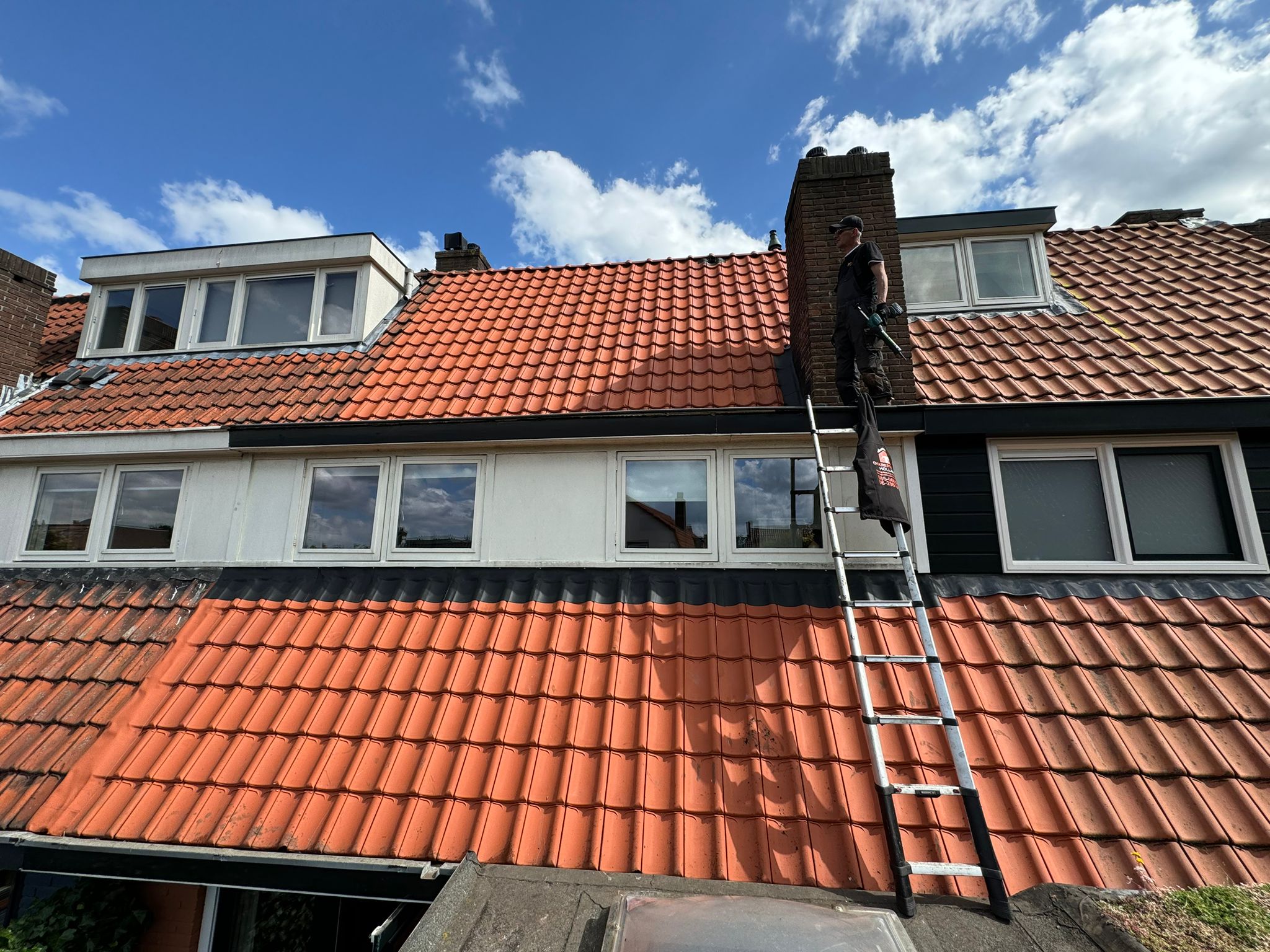 Dakpannen vervangen Dakpannen vervangen